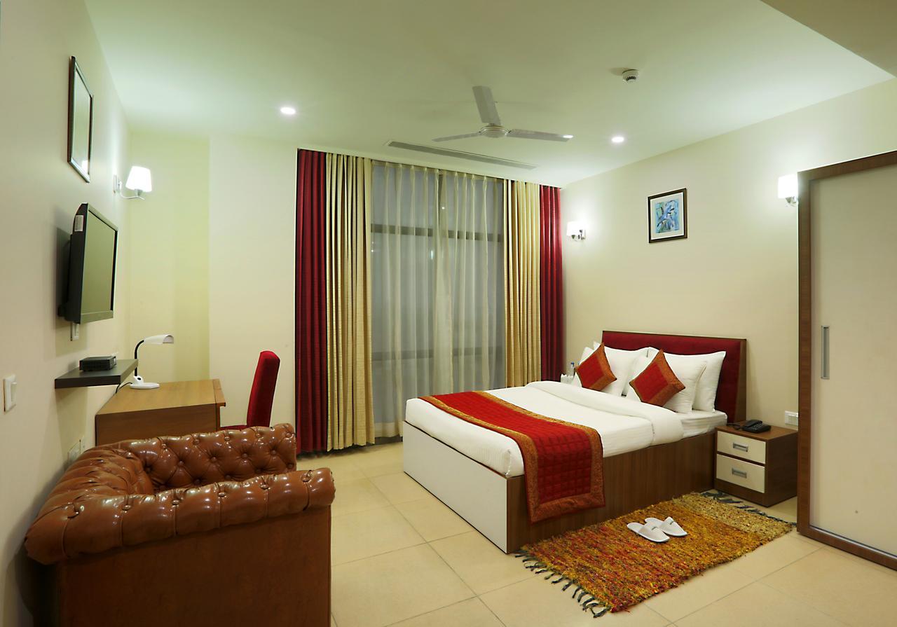 Fairvacanze Inns&Suites Sonipat Exterior foto