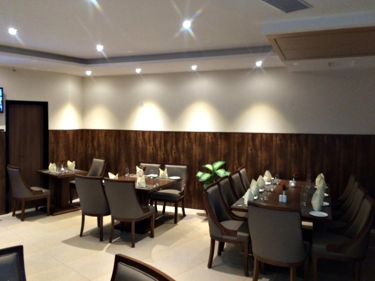 Fairvacanze Inns&Suites Sonipat Exterior foto